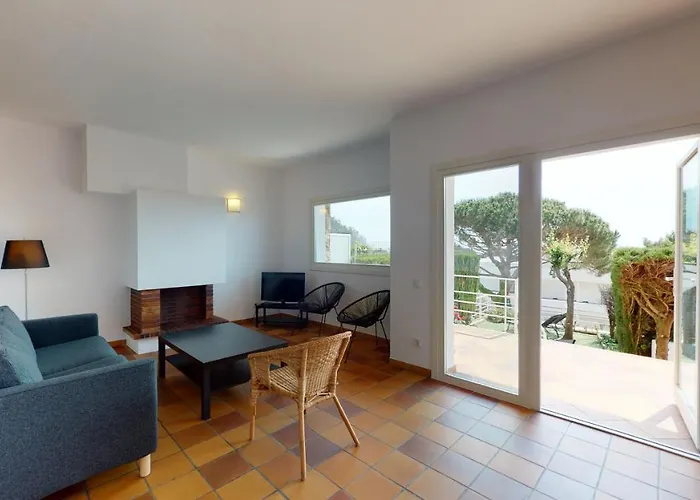 Mar Menuda By Reymar Tossa de Mar